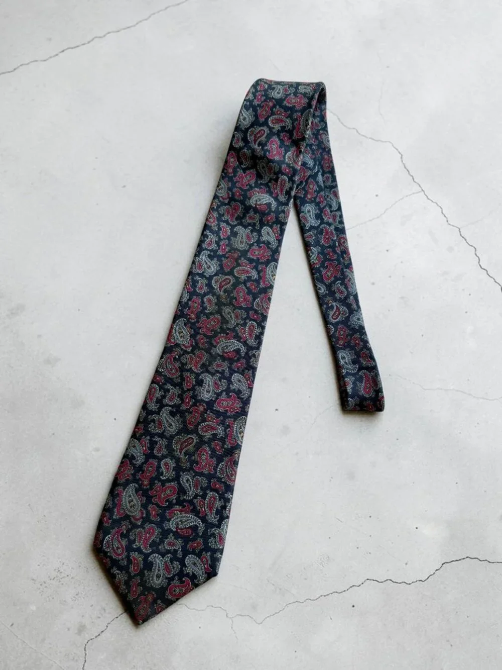 LIBERTY OF LONDON Purple Blue Paisley 100% Silk Tie